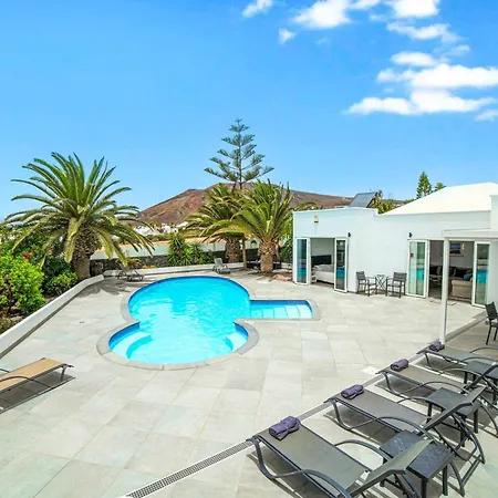 Botanica Vila Playa Blanca (Lanzarote)